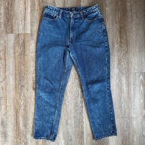 Abercrombie & Fitch Annie High Rise Girlfriend Jeans Size 28
